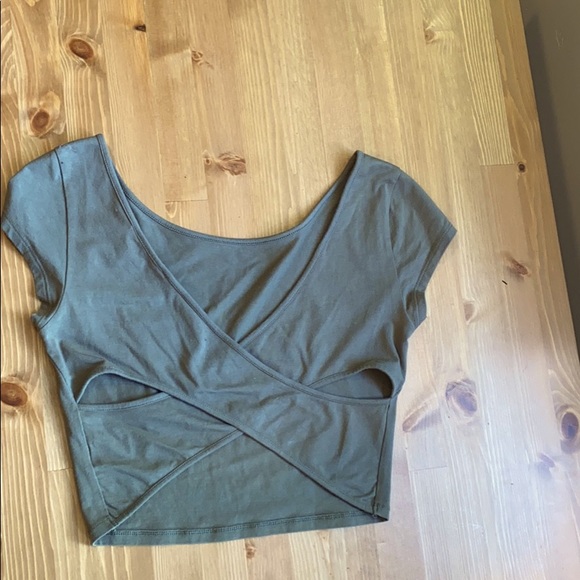 Olive green cross back crop top - Picture 2 of 3